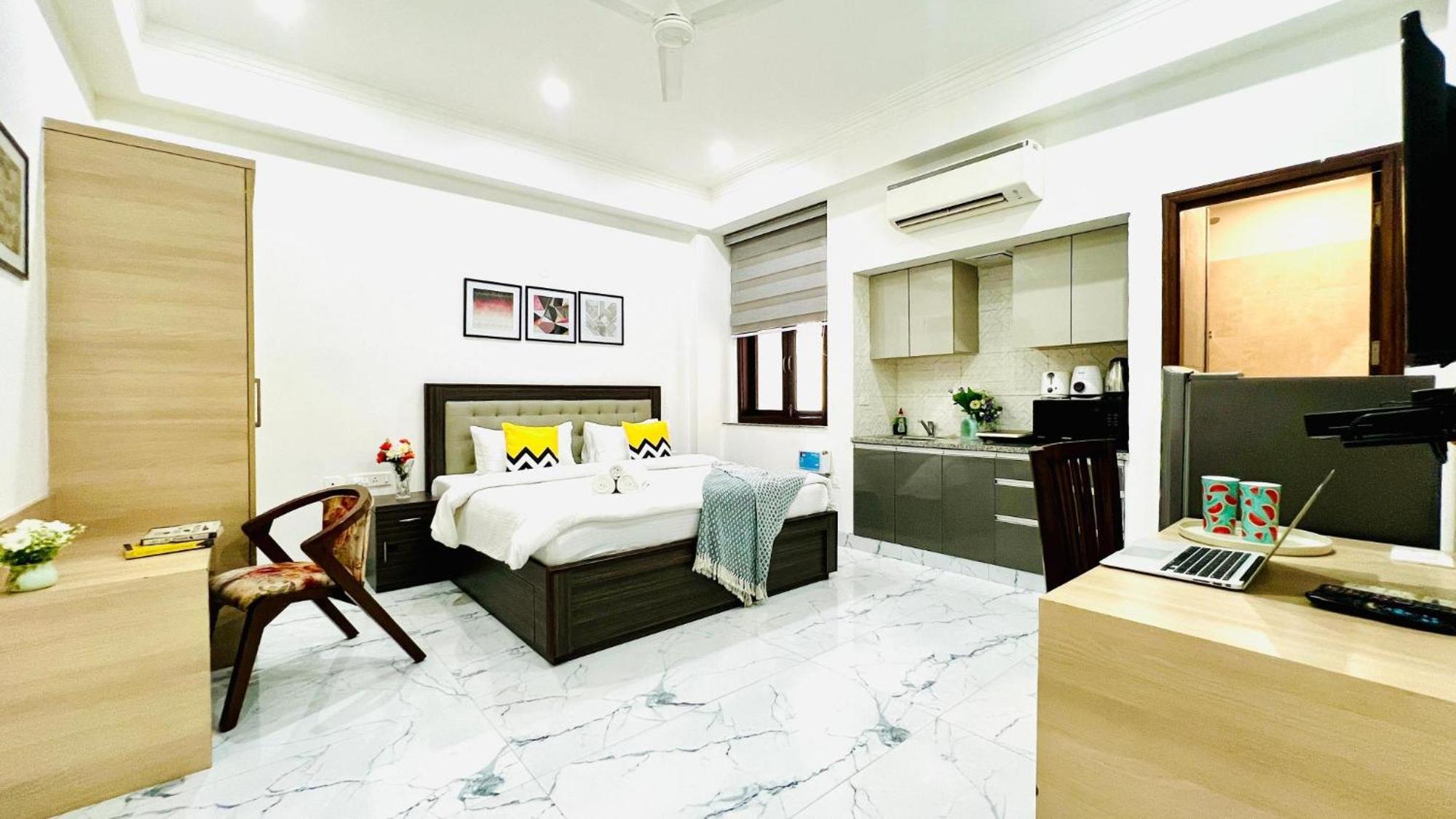 Bluo Studio2 Golf Course Road - Gym, Terrace Garden Gurgaon Exterior foto